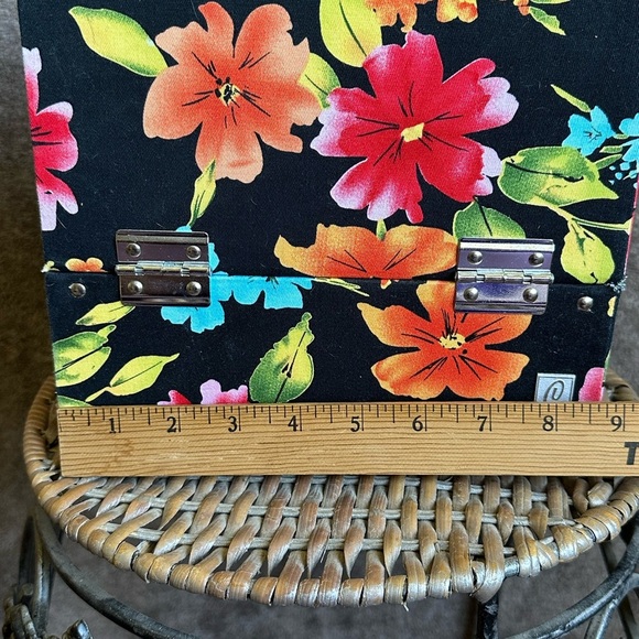 Caboodles Black with Vibrant Floral Design - Picture 6 of 9